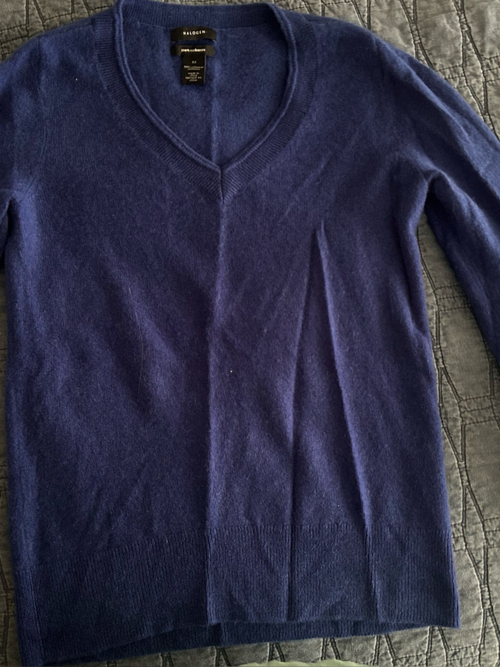 Halogen Women's V-Neck Sweater in Navy Blue